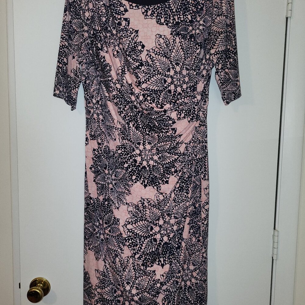 Connected Apparel Pink/Navy Blue Floral Stencil Design Dress, Size 14.
